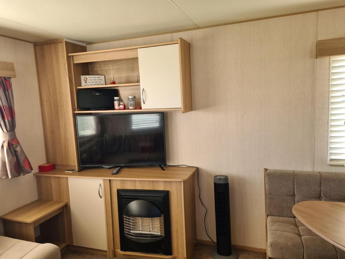 Апартаменты 8 Berth The Chase Инголдмелс Экстерьер фото