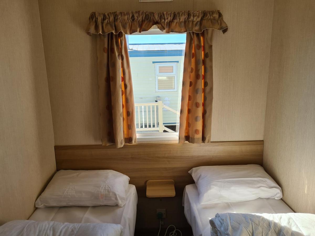 Апартаменты 8 Berth The Chase Инголдмелс Экстерьер фото